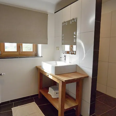 A Bright With Sauna And Bubble Bath Close To Dinant *